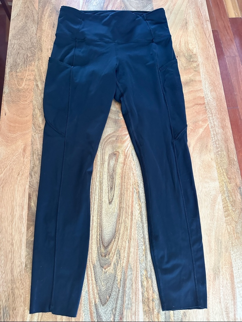 Black lululemon running cropped leggings size 6
